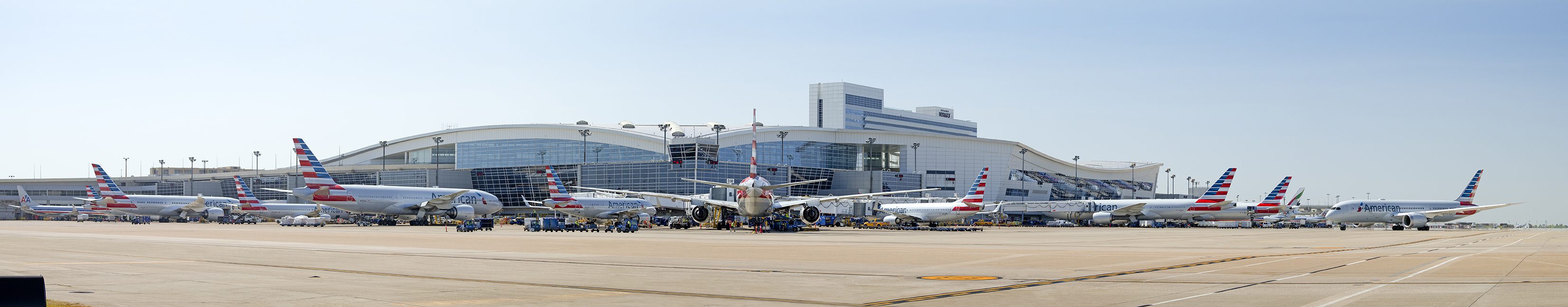 Photo: DFW International Airport, Terminal D Airside