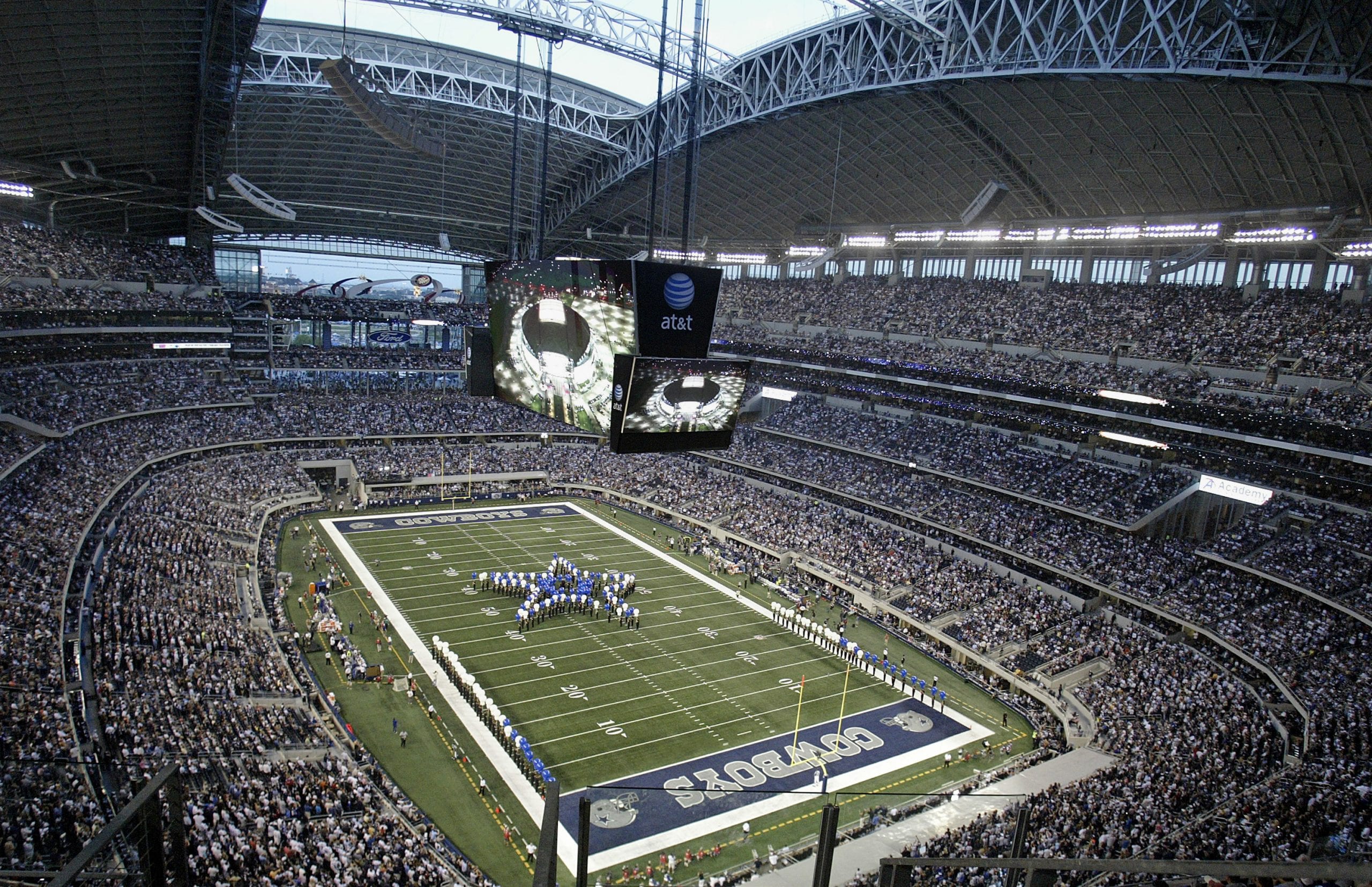 Dallas Cowboys at AT&T Stadium © James D. Smith